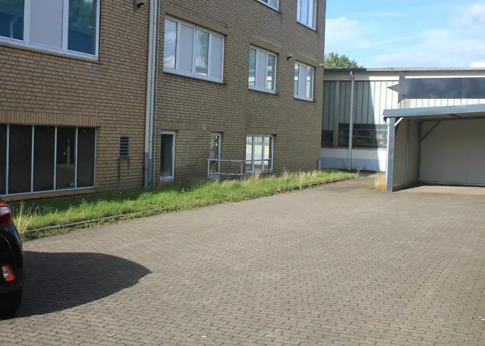 R B Am Airport - 1-4 Personen - Kueche - Smart Tv - Waschtrockner - Kostenloser Parkplatz - Perfekt Fuer Geschaeftsreisende Und Familien Apartament Hamburg