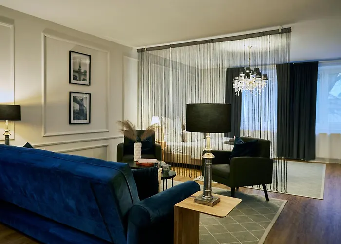 Apartament R B Am Airport - 1-4 Personen - Kueche - Smart Tv - Waschtrockner - Kostenloser Parkplatz - Perfekt Fuer Geschaeftsreisende Und Familien Hamburg